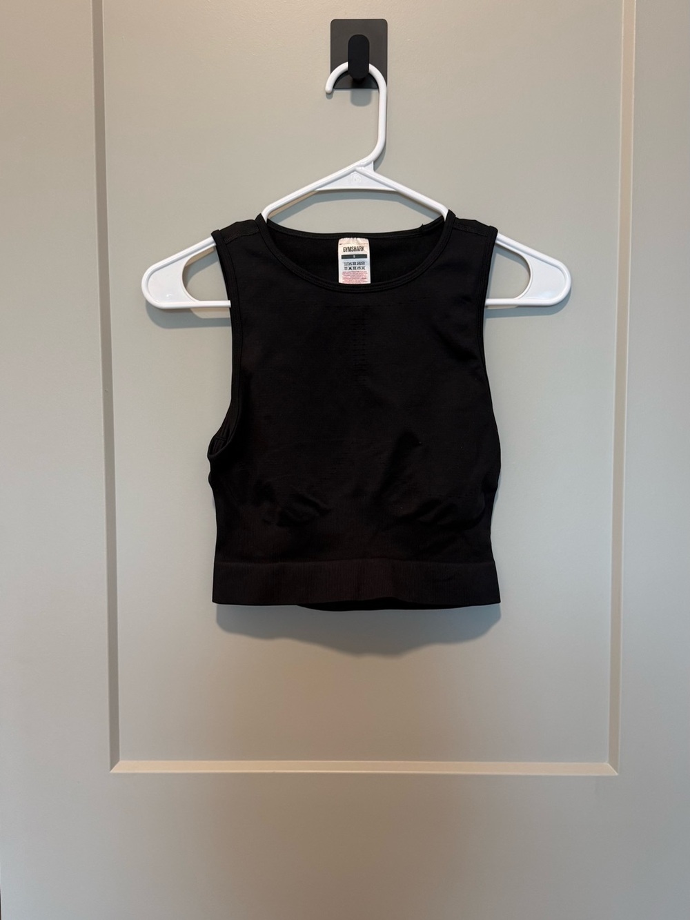 Gymshark Seamless Black Crop Tank Top